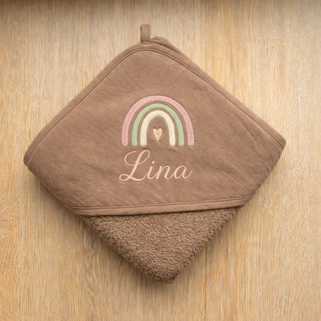Baby-/Kinder- Kapuzenhandtuch Regenbogen mit Namen | Geschenk zur Geburt