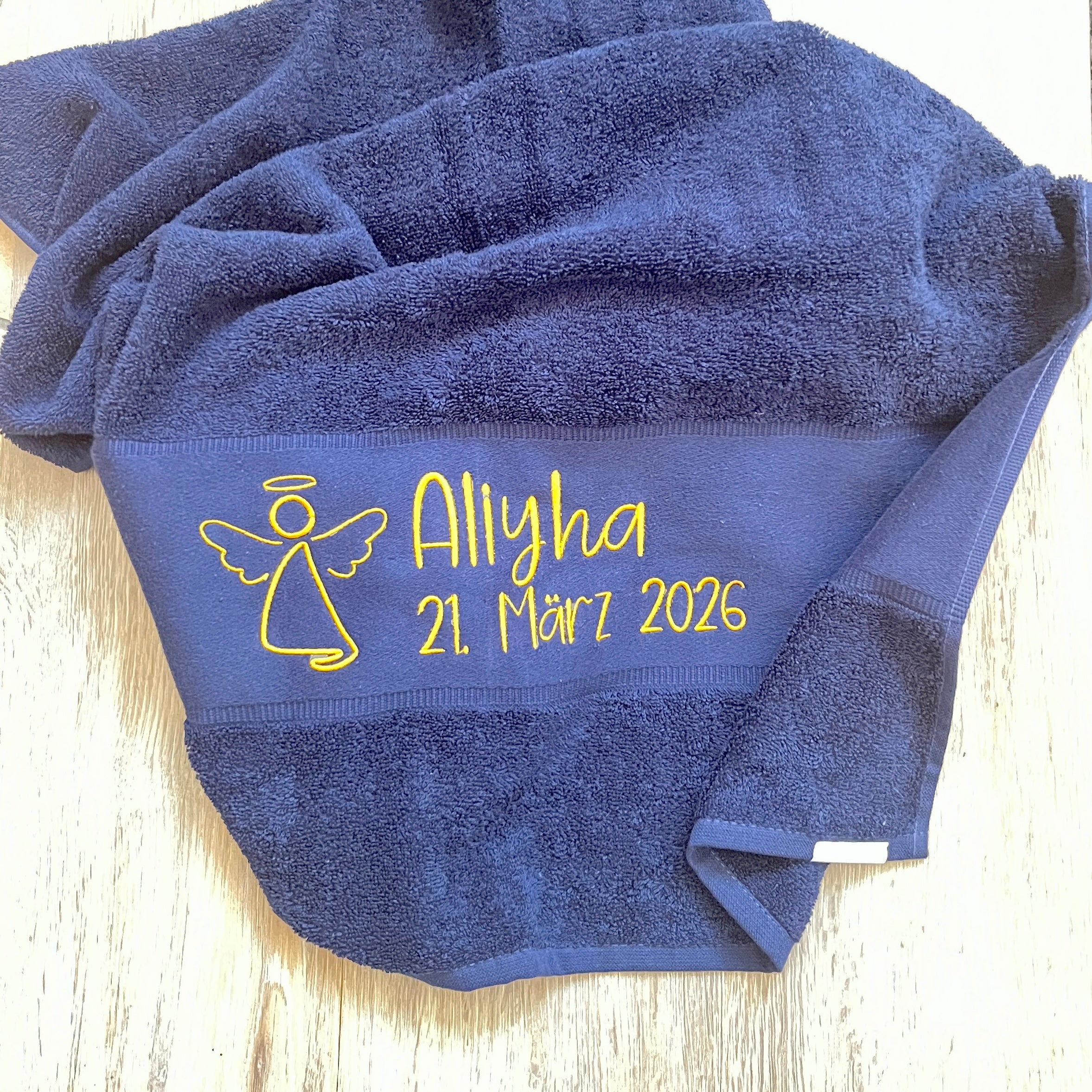 Duschtuch mit Name | Geschenk zur Kommunion, Taufe oder Konfirmation