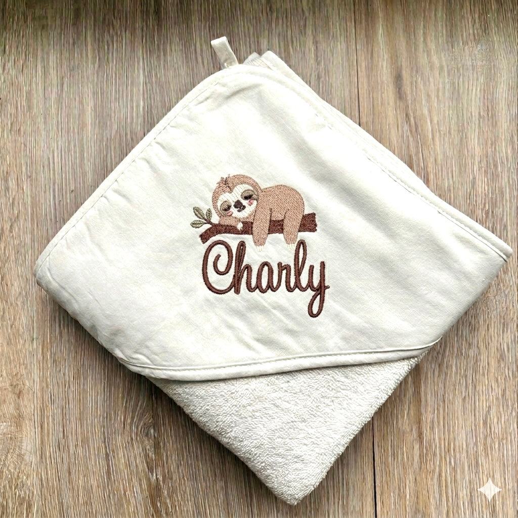 Baby-/Kinder- Kapuzenhandtuch Faultier mit Namen | Geschenk zur Geburt