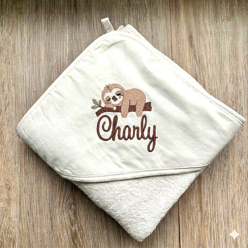 Baby-/Kinder- Kapuzenhandtuch Faultier mit Namen | Geschenk zur Geburt